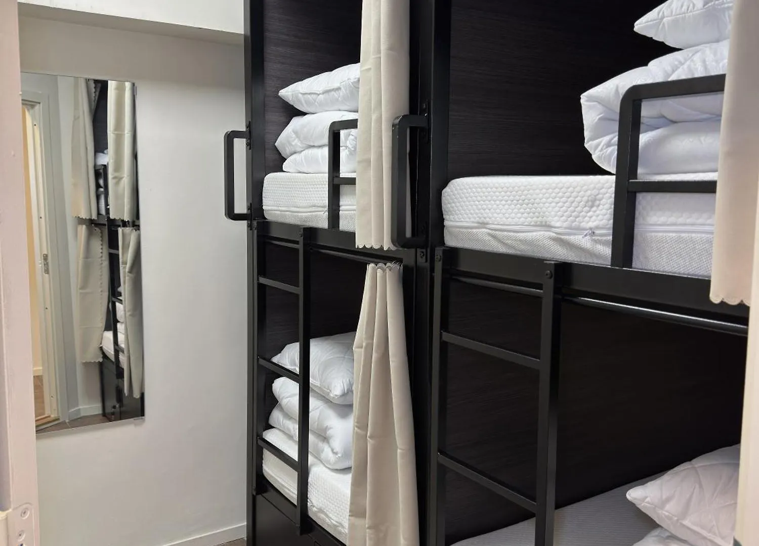 Nomad City Stockholm 0*,  Zweden